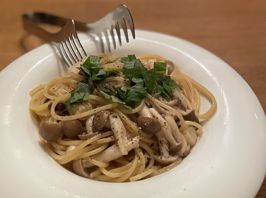 アムールアリエのディナー（パスタ）