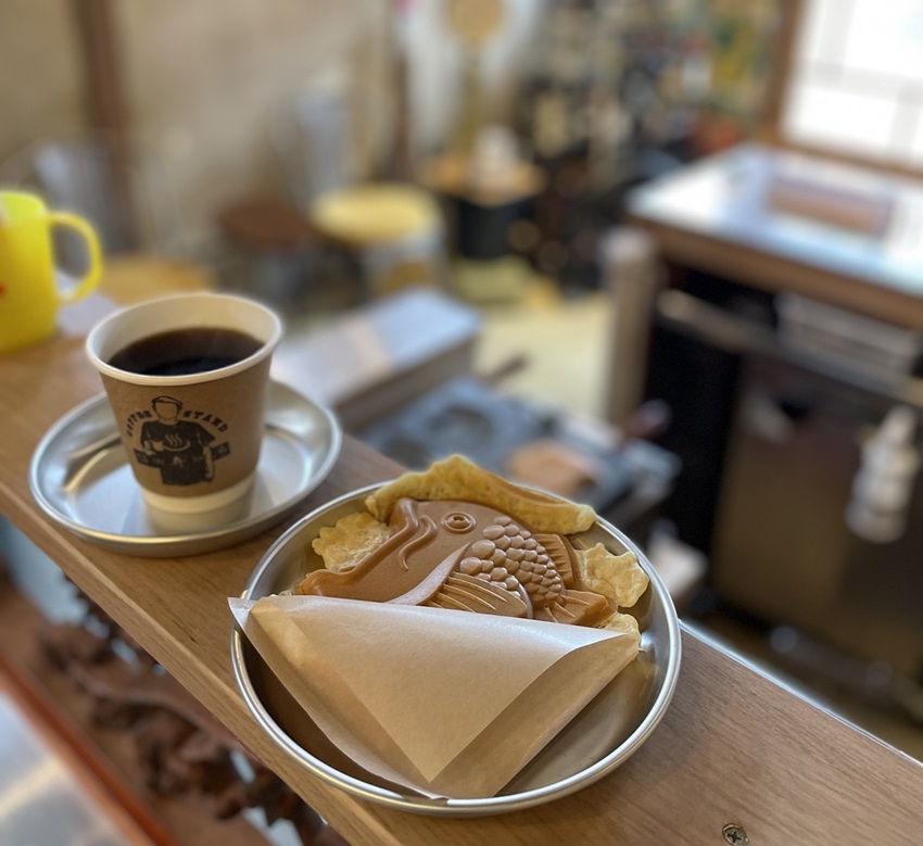 元銭湯「コーヒースタンド福寿湯」こい焼き