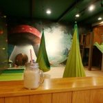 おとぎの国のキッズカフェ「かのかふぇ」大人もくつろげる魔法空間(津山市)ボルダリングも