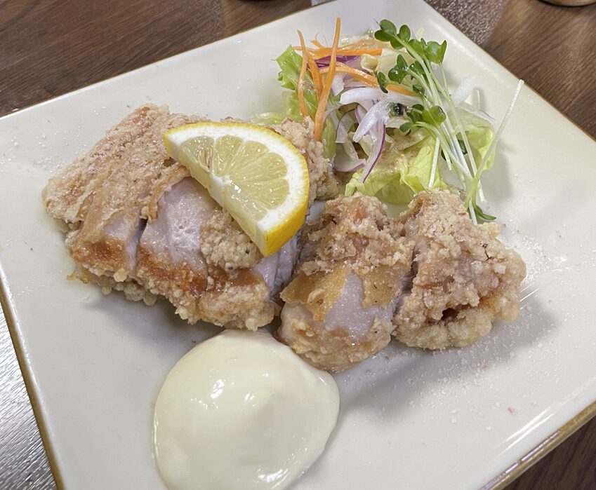 居酒屋北海大山鶏岩塩揚（津山市）