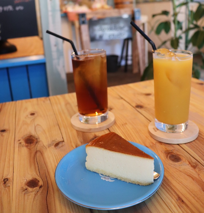 LOGI CAFE（ロージカフェ）チーズケーキ