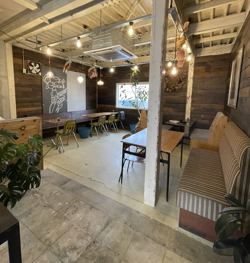グリーンデイズカフェ津山(店内)