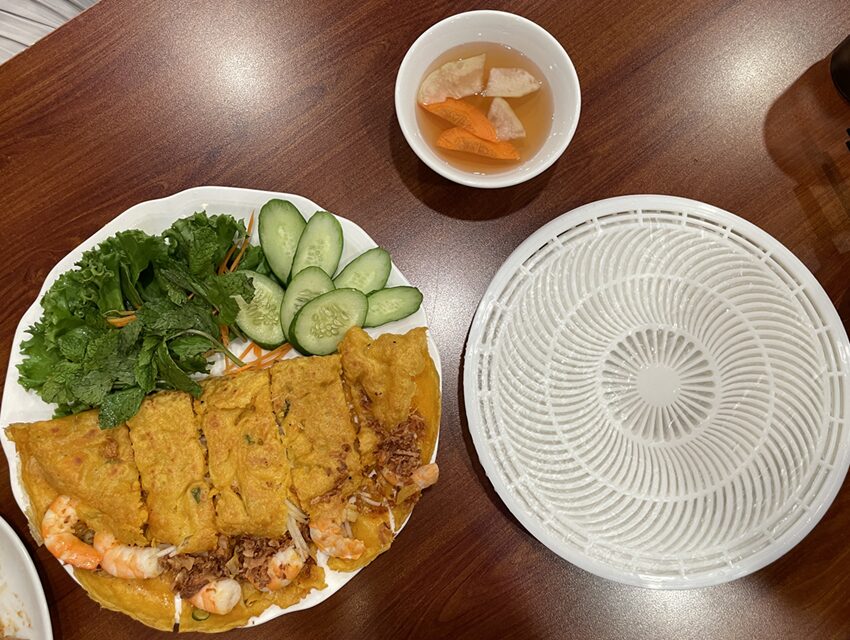 バインセオ（ベトナム風お好み焼き）