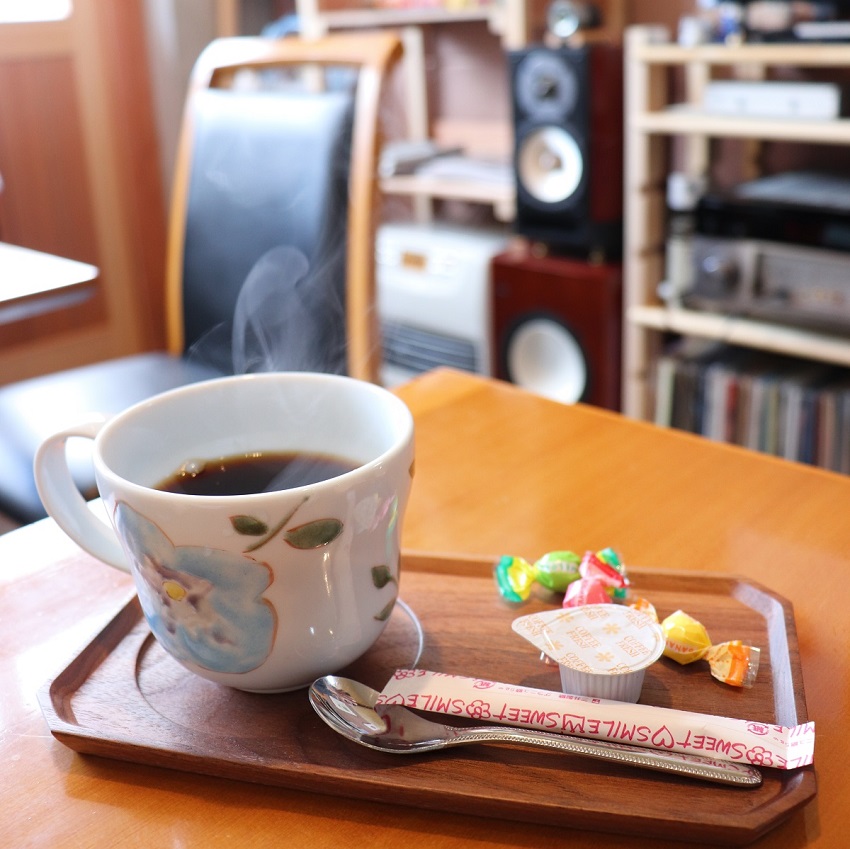 冥土カフェ「みろく」お仏壇の誠心堂コーヒー