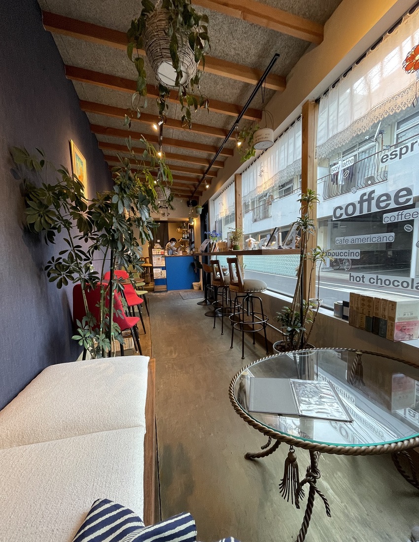 ドイツ風カフェ「ADLER COFFEE（アドラーコーヒー）」岡山市