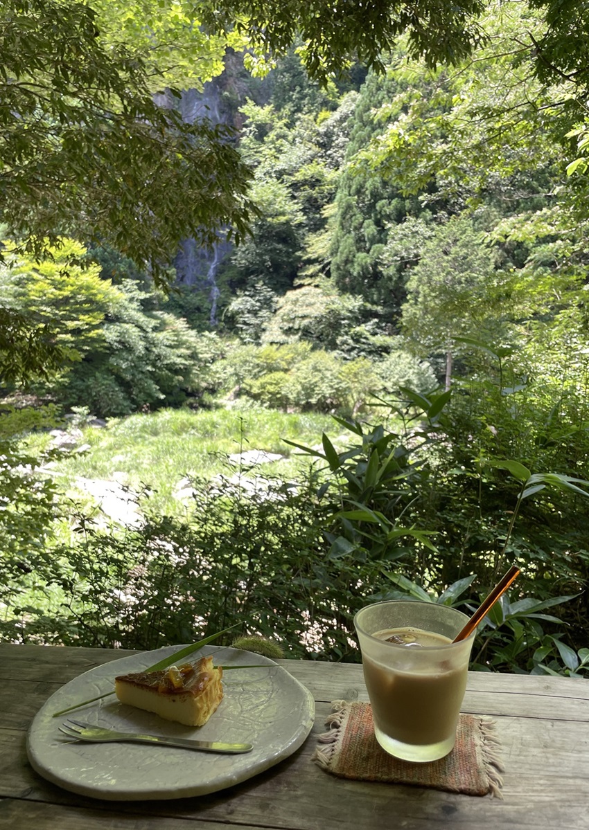 小鳥のCafé Quince（クインス）智頭町カフェ