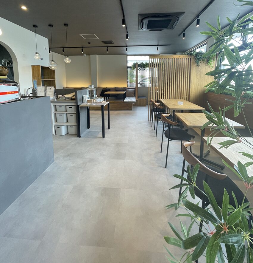 シェアカフェてご店内