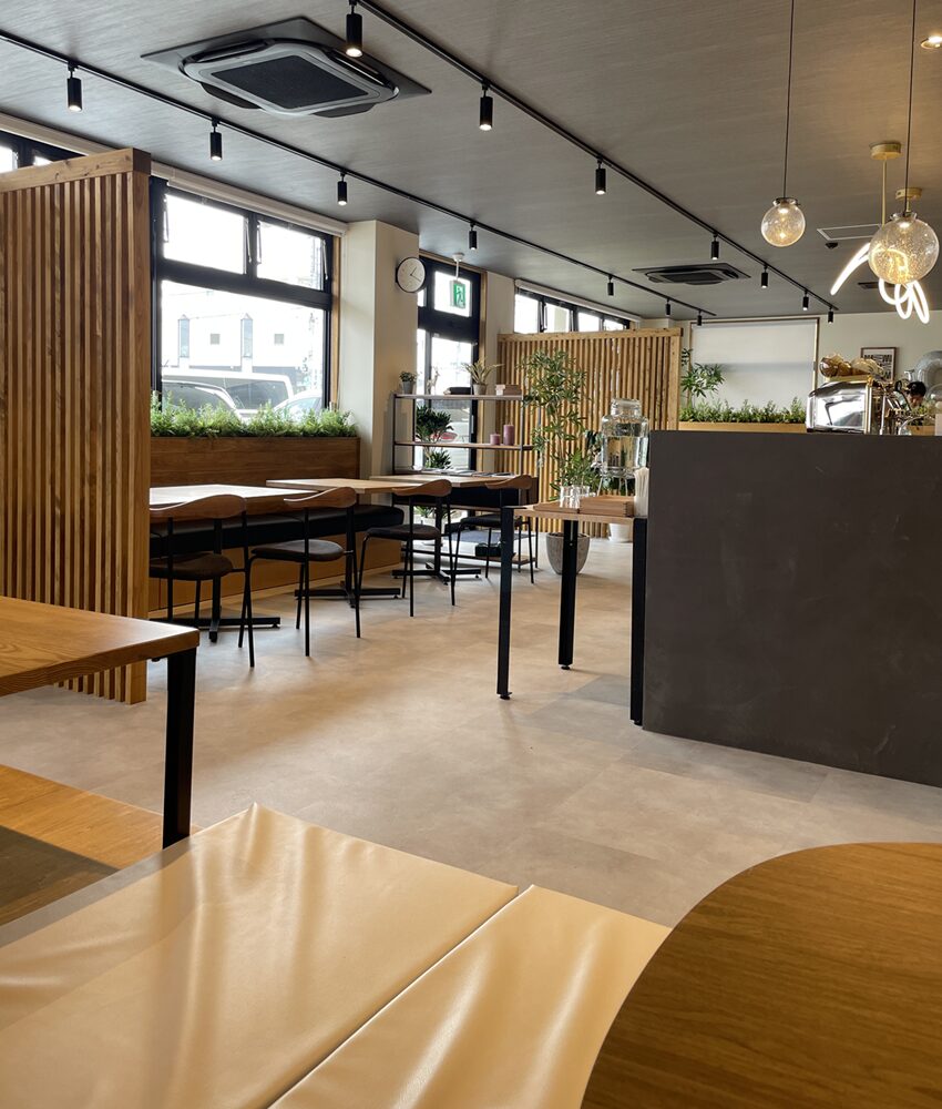 シェアカフェてご店内