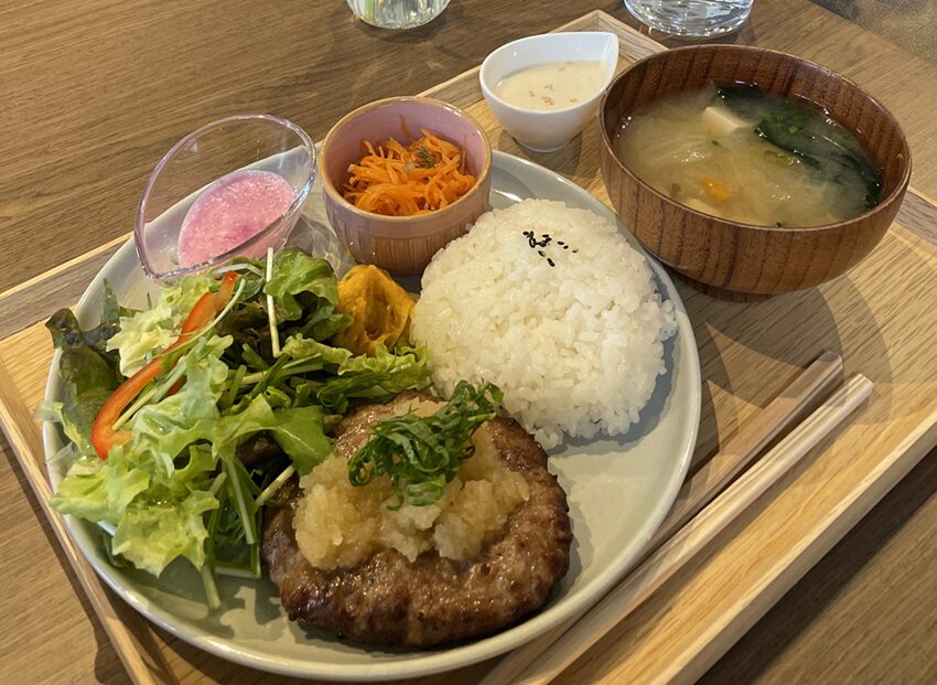 シェアハウスてごランチ