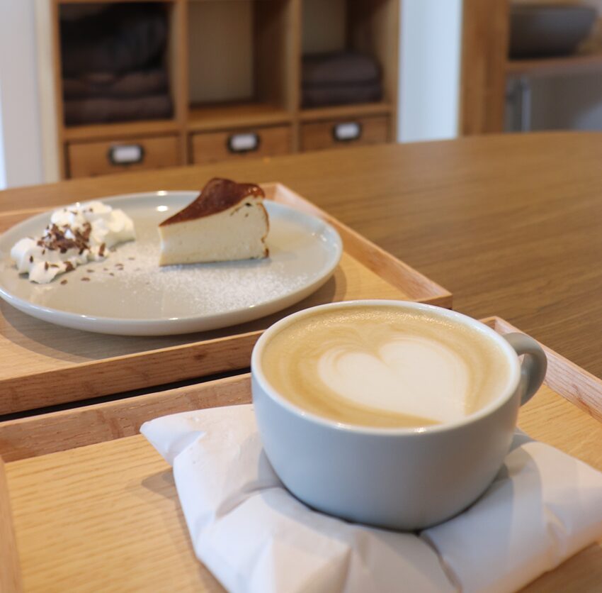 シェアカフェてごバスクチーズケーキ