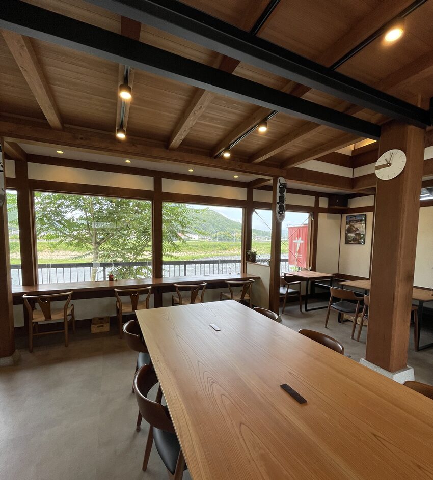 kobatoisa（コバトイサ）店内