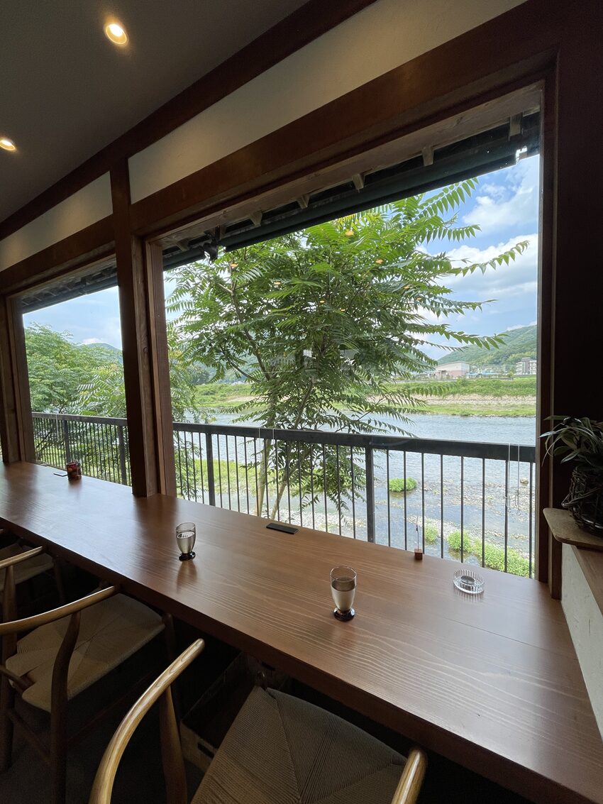 kobatoisa（コバトイサ）店内