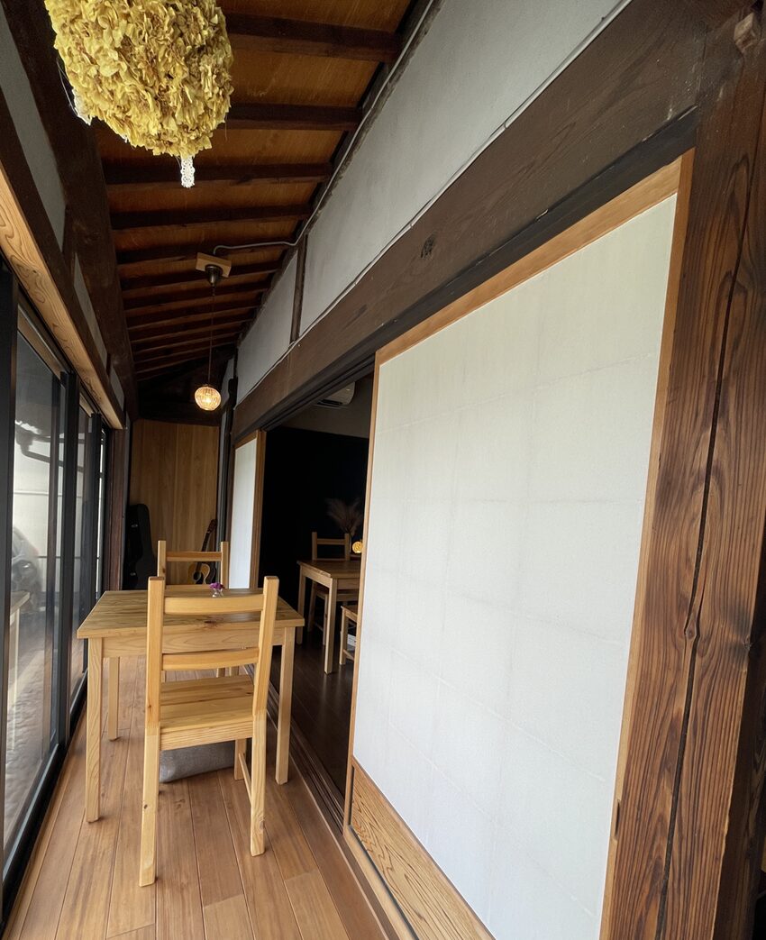 古民家cafe kiara店内
