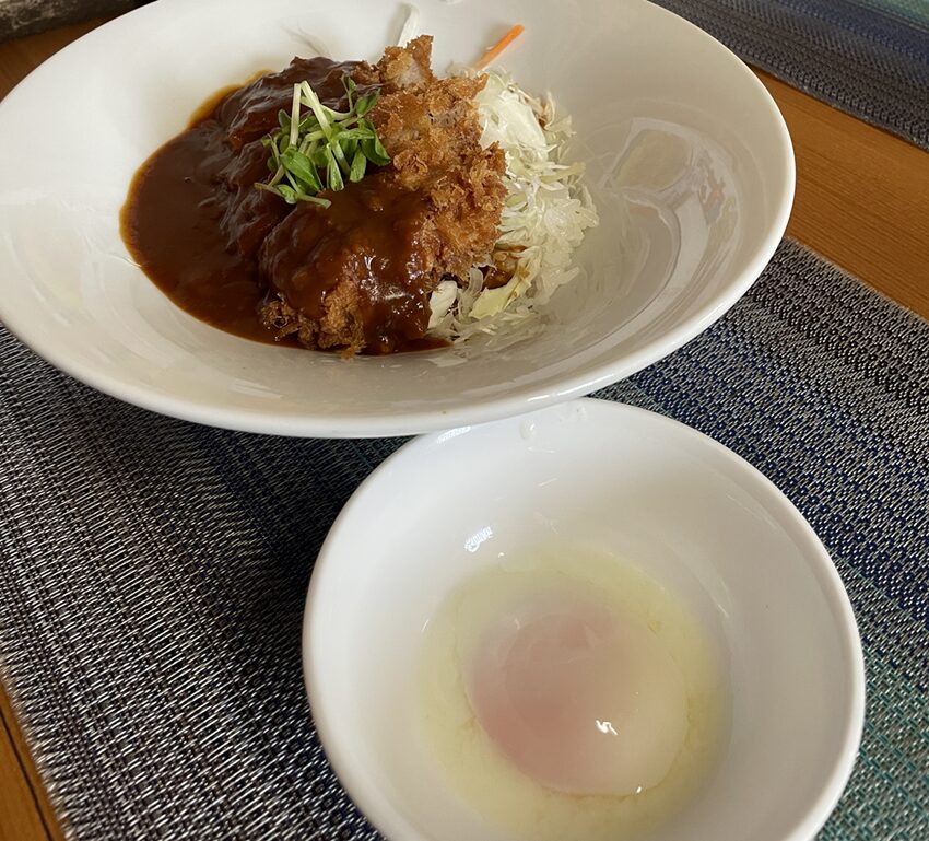 カフェもみじ堂倉敷店デミカツ丼