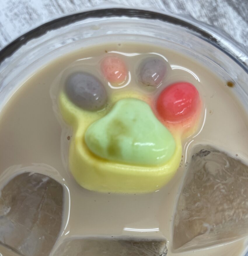 88BAKERY&TEA COFFEE　にゃんこ足タピオカ