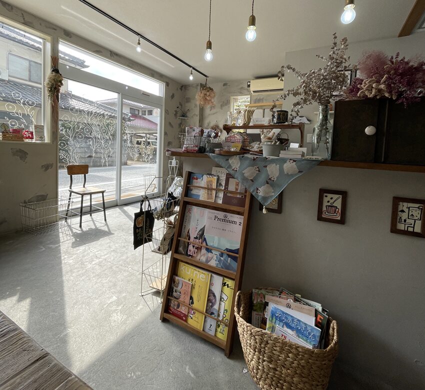 おしゃれカフェ「＆m（アンドエム）」