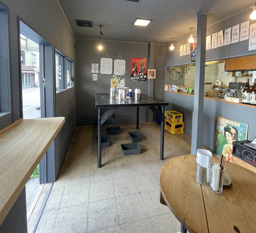 立呑みひろし店内