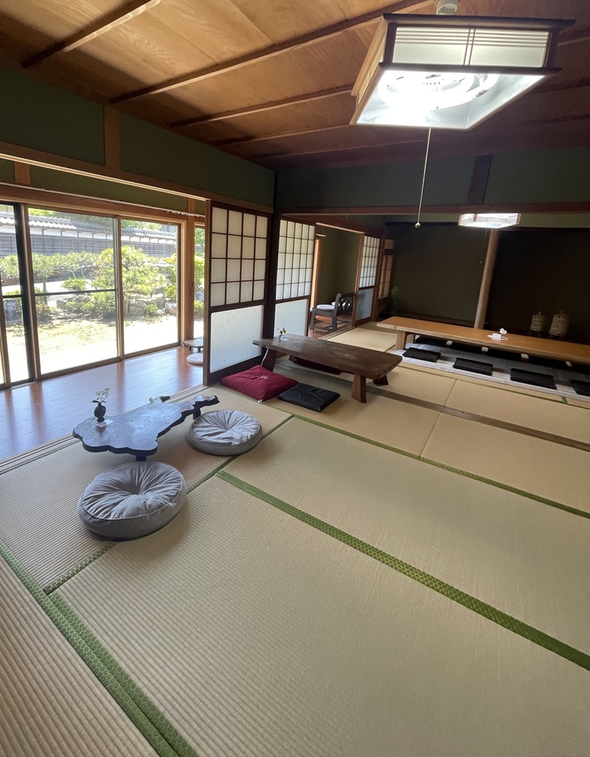 古民家カフェ「しるべ」イートインスペース